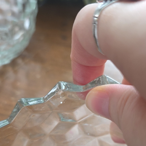 Elegant Clear Glass Candle Holder - Picture 3 of 4